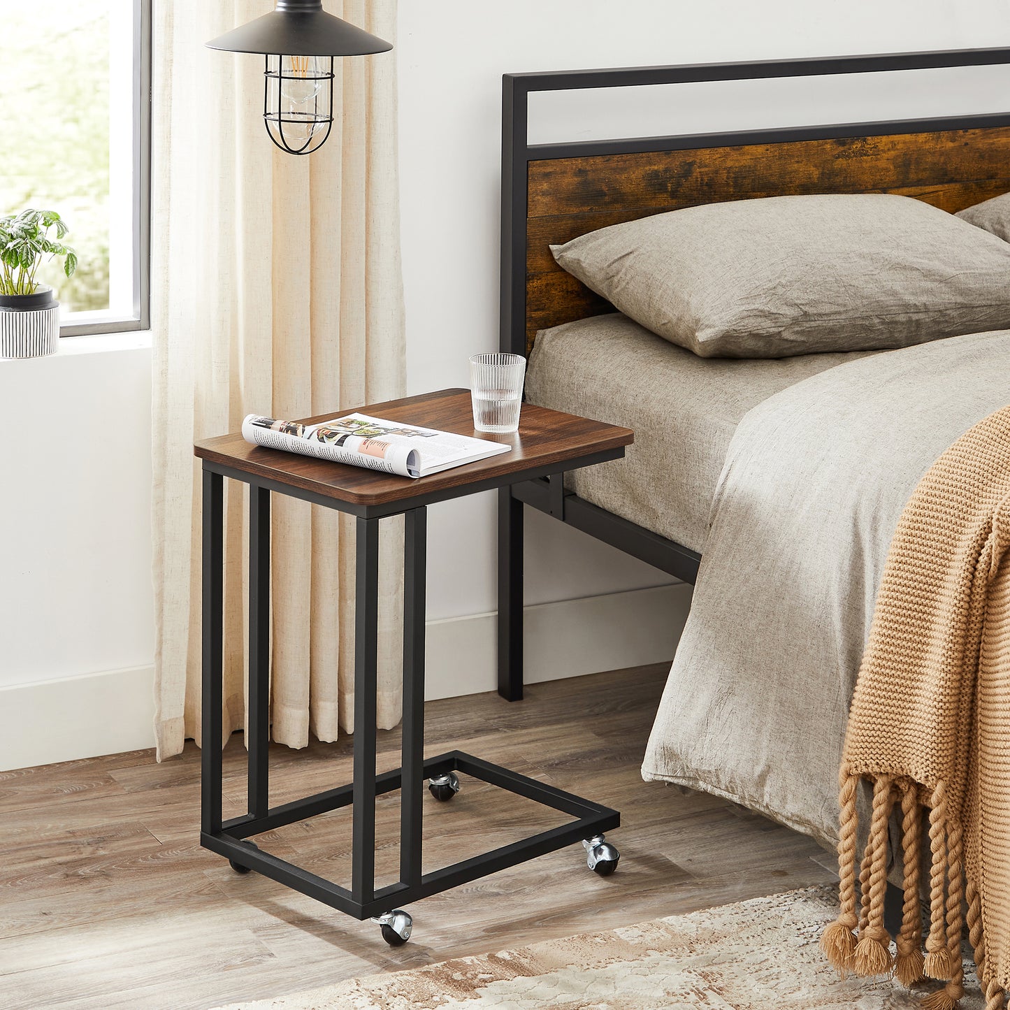 VASAGLE End Table, Side Table, TV Tray, C Shaped Snack Table with Metal Frame