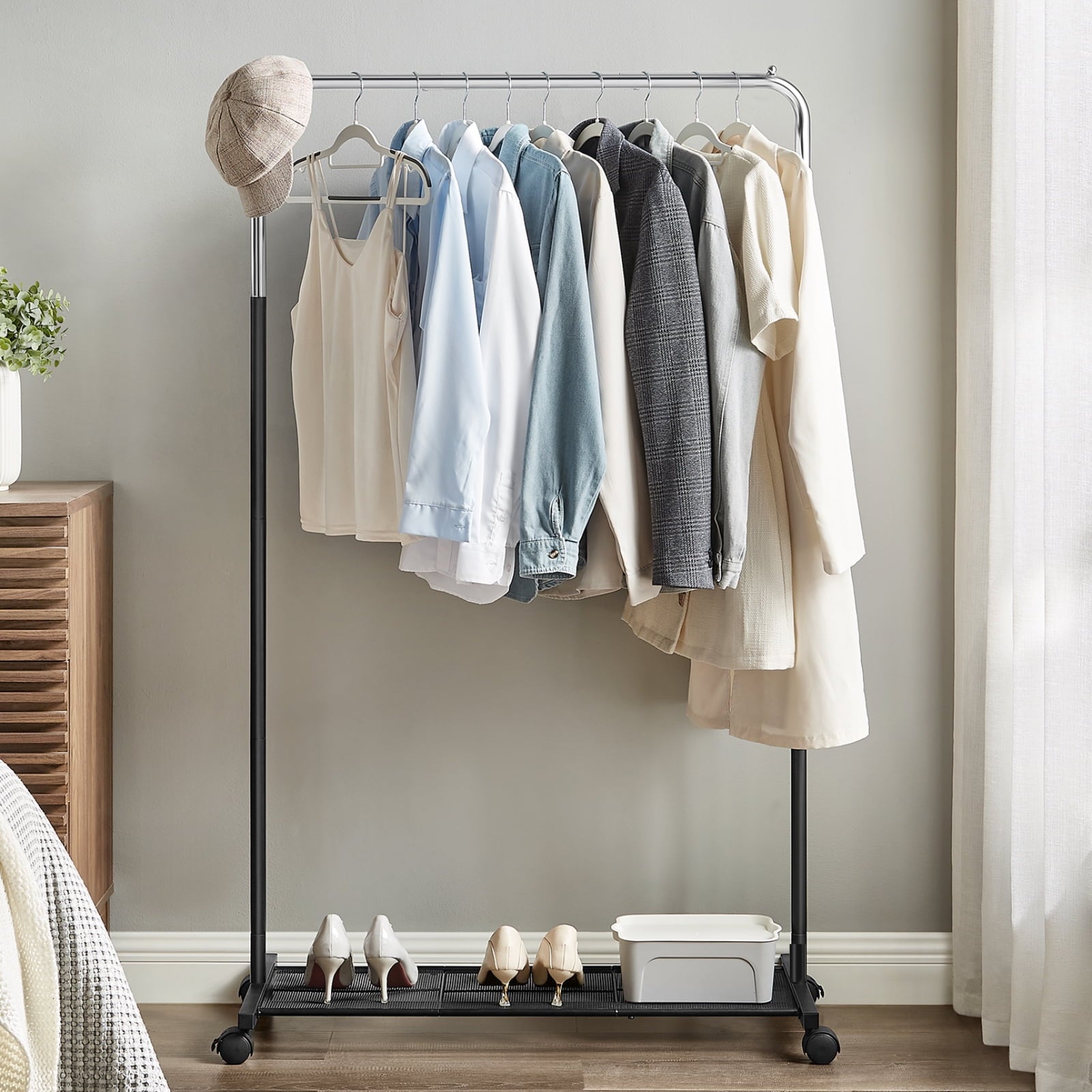 SONGMICS 110 lb Load Capacity Clothes Rack with Wheels Garment Rack wi ...